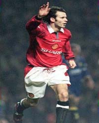 giggs.jpg (9614 bytes)